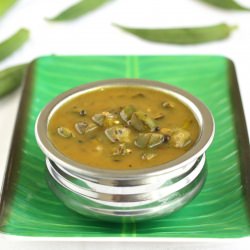 Okra in Tamarind Gravy - Recipe photo by Jeyashrisuresh