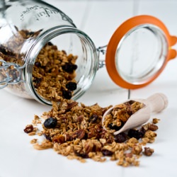 Honey Granola - Recipe photo by peaches and donuts