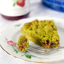 Matcha Bars with Strawberry Jam - Recipe photo by thymebombe