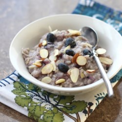 Blueberries & Cream Almond Oatmeal - Recipe photo by barefeetinthekitchen