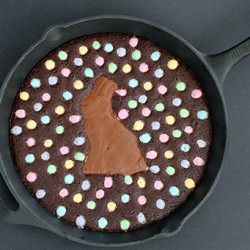 Easter Bunny Skillet Brownie - Recipe photo by thekitchenmagpie