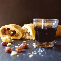 Rustic Apple Pine Nut Roll - Recipe photo by latavolamarche