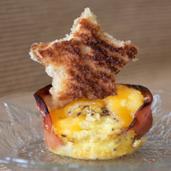 Star Bacon and Egg Cups - Recipe photo by DishinWithRebelle