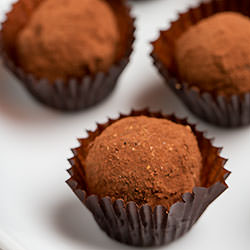 Chocolate Champagne Truffles - Recipe photo by strudelandcream