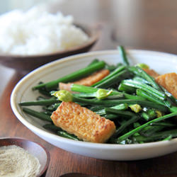 Chinese Chives with Tofu - Recipe photo by rachelcooksthai