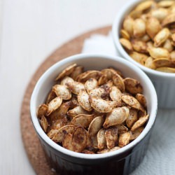 Sweet Spicy Roasted Pumpkin Seeds - Recipe photo by Dovilyte