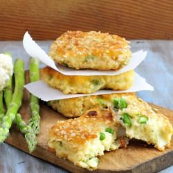 Cauliflower Asparagus Cakes - Recipe photo by Hanielas