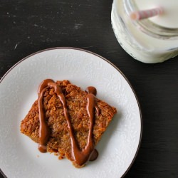 Flourless Peanut Butter Cookie Bars - Recipe photo by mangia