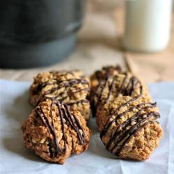 Oat and Hazelnut Cookies - Recipe photo by hechoenlapropriete