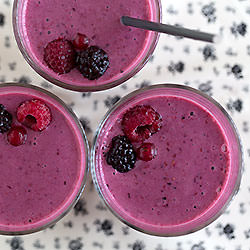 Berry Smoothie - Recipe photo by strudelandcream
