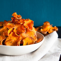 Sweet Potato Baked Chips - Recipe photo by jchongstudio