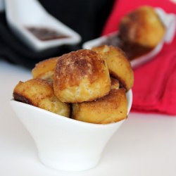 Cinnamon-Sugar Pretzel Tots - Recipe photo by danid320