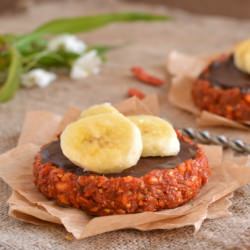 Raw Tarts: Goji Berries, Bananas - Recipe photo by poupougnette