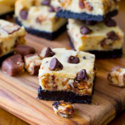 Snickers Cheesecake Bars - Recipe photo by sallysbakingaddiction