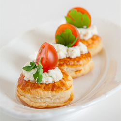 Tomato, Feta & Pesto Bites - Recipe photo by Sandra bakes a party