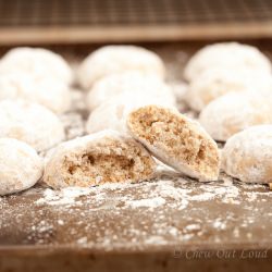 Russian Tea Cakes - Recipe photo by chewoutloud