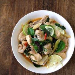 Stir-Fry Tom Yam Chicken - Recipe photo by CuisineParadise