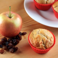 Apple and Sultana Muffins - Recipe photo by thingsforboys