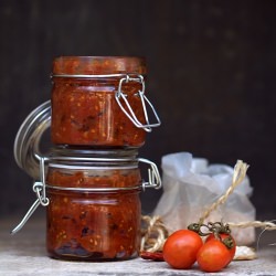 Spicy Vine Tomato Relish - Recipe photo by vindee