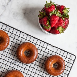 Strawberry Cake Donut - Recipe photo by jchongstudio