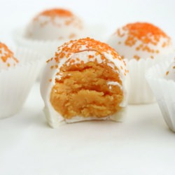 Orange Creamsicle Cake Bites - Recipe photo by MissCandiQuik