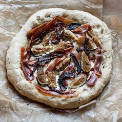 Fig, Prosciutto, Mascarpone Pizza - Recipe photo by heidisbridge