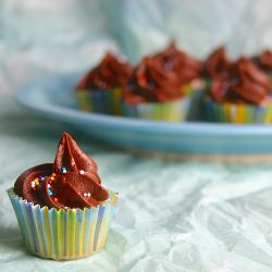 Cupcakes for Two - Recipe photo by Jesicakes