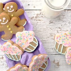 Gingerbread Cupcake Cookies - Recipe photo by eatsweetbycarlasue