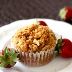 Strawberry Banana Crumble Muffins - Recipe photo by paleogasm