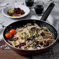 Linguine with Sun-Dried Tomatoes - Recipe photo by dashrecipes
