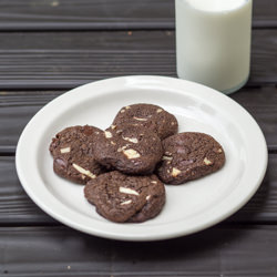 Chocolate Chip Cookies Noir - Recipe photo by dawn of food