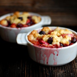 Rhubarb Bluberry Tart - Recipe photo by Martinus