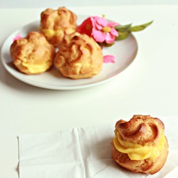 Choux a la Creme - Recipe photo by PhuongMiu
