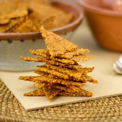 Spicy Cumin-Cheddar Crackers - Recipe photo by DJFoodie