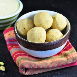 Besan Laddu/ Ladoo - Recipe photo by swathiiyer