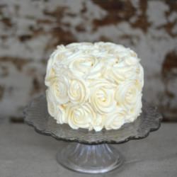 Tutorial: Rose Swirl Frosting - Recipe photo by copenhagencakes