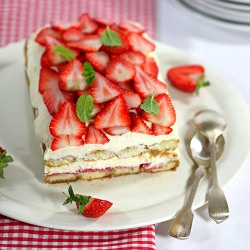 Strawberry Tiramisu - Recipe photo by Nada