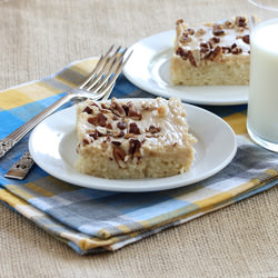 Caramel-Pecan Sheet Cake - Recipe photo by jaslusser