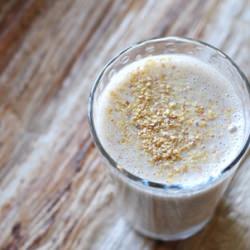 Oatmeal Peanut Butter Shake - Recipe photo by blackdogfoodblog