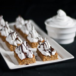 Banana Peanut Butter Meringue Bars - Recipe photo by Suzanneper