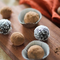 Raw Vegan Chocolate Truffles - Recipe photo by roastedroot