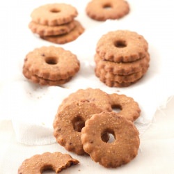 Muscovado Caramel Shortbread - Recipe photo by Sweetie_Home