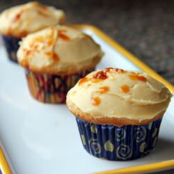 Dulce de Leche Cupcakes - Recipe photo by danid320