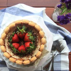 Strawberry Sponge Cake - Recipe photo by spoonfulofdaisy