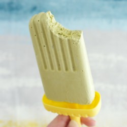 Matcha Mousse Pops - Recipe photo by thymebombe