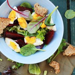 Roasted Beetroot and Egg Salad - Recipe photo by sugaretal