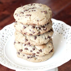 Chewy Chocolate Chip Cookies - Recipe photo by ThePinningMama
