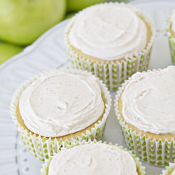 Apple Pie Cupcakes - Recipe photo by simply klassic