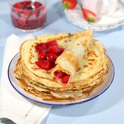 Crepes with Cheese and Strawberries - Recipe photo by Nada