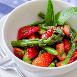 Asparagus, Strawberry & Mint Salad - Recipe photo by Inner Harmony Nutrition